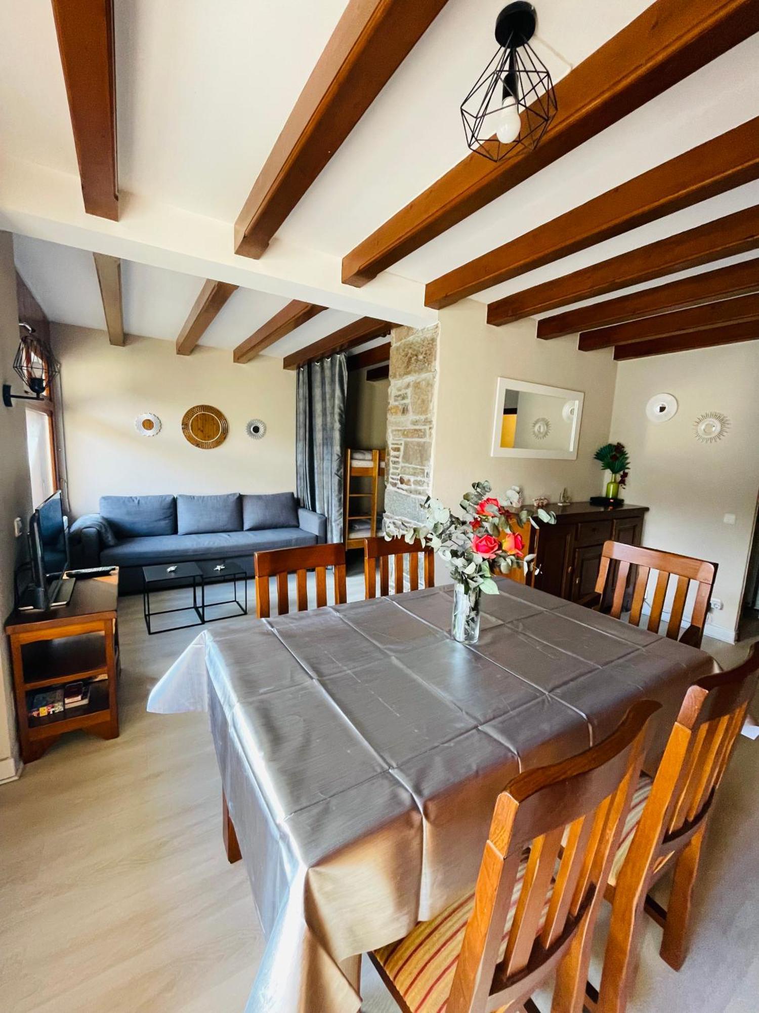 Appartement 58 M2 Avec Piscine Interieure Vue Montagne Centre Village , Parking Prive サン・ラリー・スラン エクステリア 写真