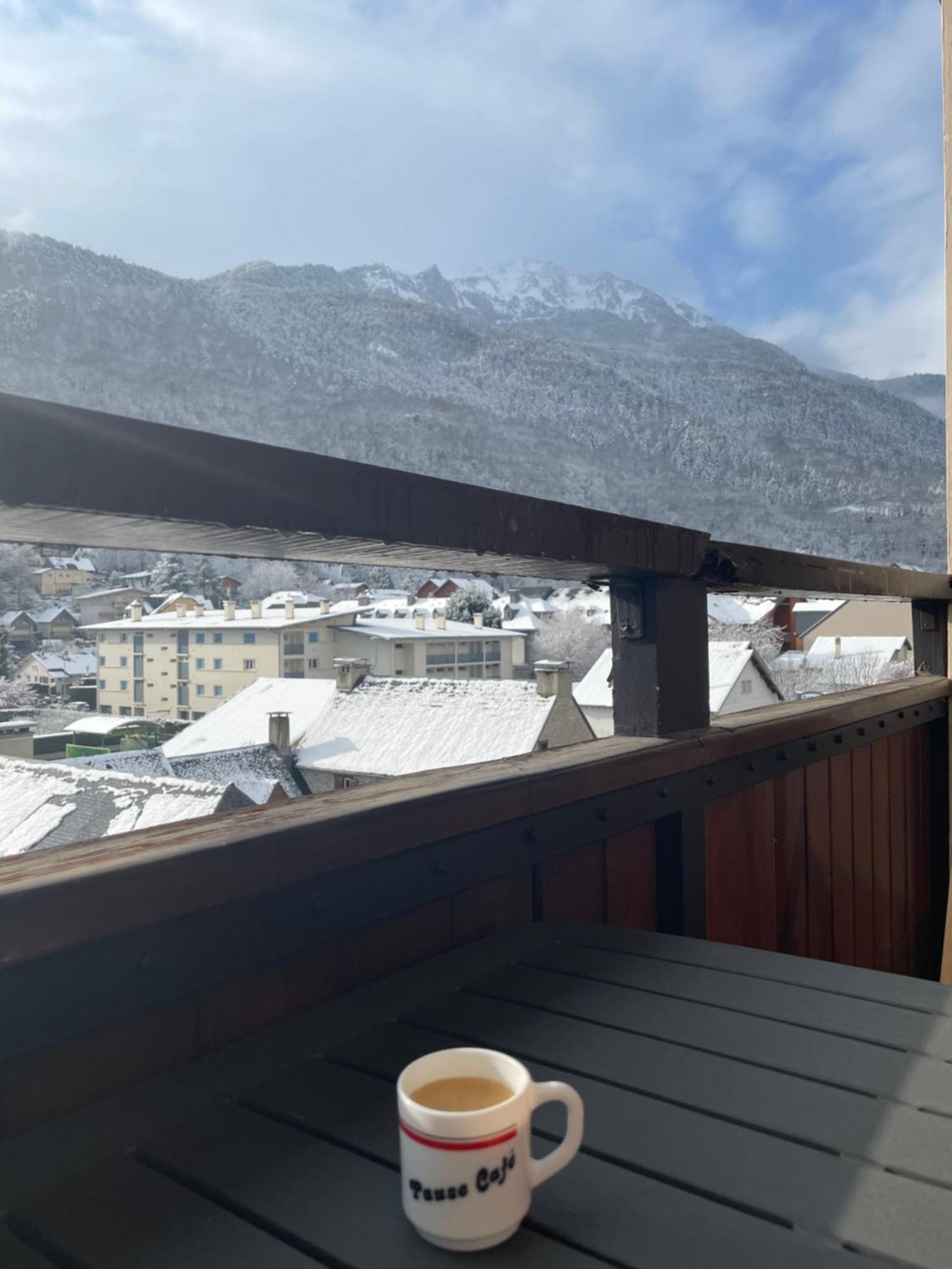 Appartement 58 M2 Avec Piscine Interieure Vue Montagne Centre Village , Parking Prive サン・ラリー・スラン エクステリア 写真